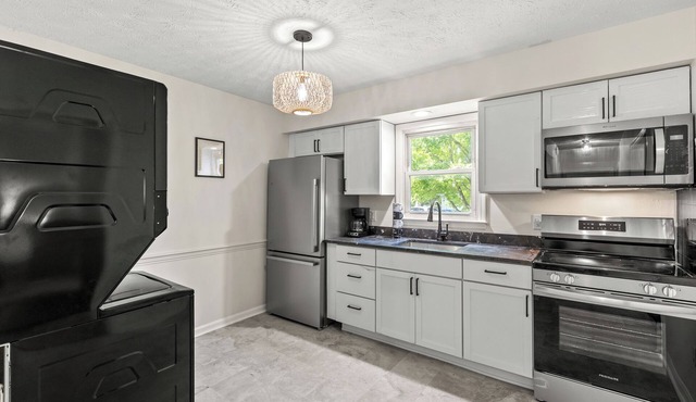 Close to Lexington 2-bedroom apartment with WiFi, AC in peaceful Wilmore