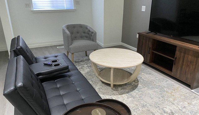 Close to many attractions and plenty of parking!