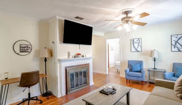 Close to Midtown & Parks - Little Blue