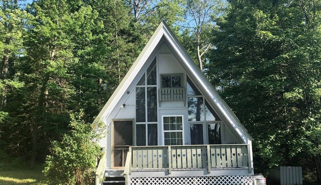 Close to Nature, Beaches, Hiking, Golf, Ski & Downtown