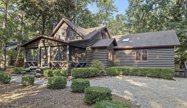 Close to New Buffalo, South Bend, Walk to Lake