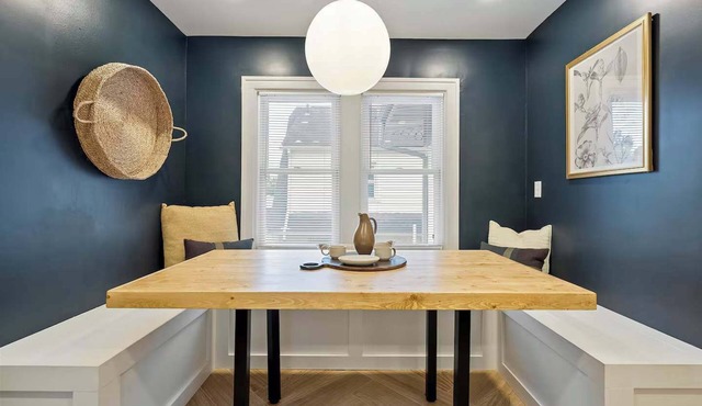 Close to OSU Rooftop Patio Grill & Outdoor TV