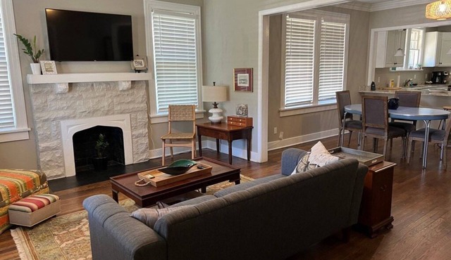 Close to Rhodes College, Memphis Zoo & Downtown