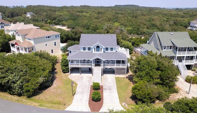 Close to the Beach! Dogs Ok! Free Pool Heat through May! Specials! C5058