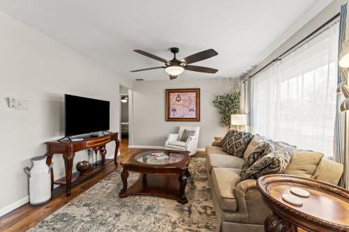 Close to The Greene, Escape Kalm Retreat