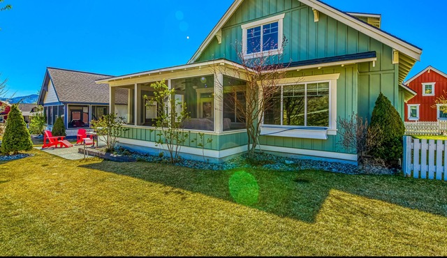 Close to the lake, the pool and resort amenities!