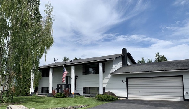 Close to town but feels like the country!