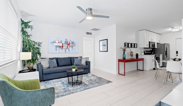 Close to UM & Shopping. BNR Vacation Rentals