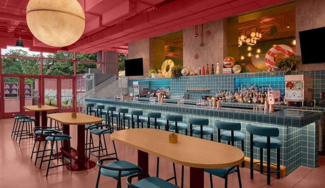 Close to UT Austin + On-site Dining, Pool & Gym