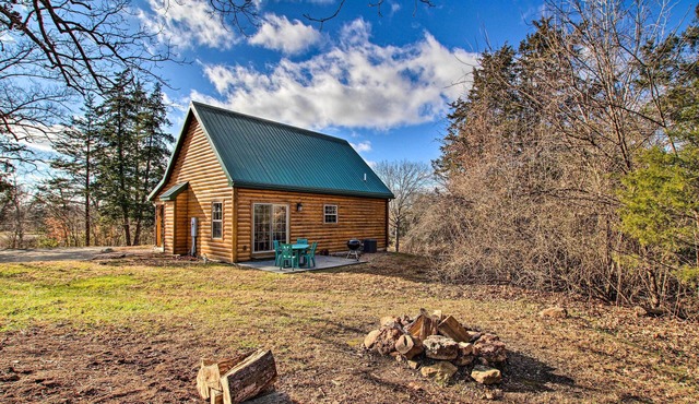 Close to Vineyards: Updated New Haven Retreat!