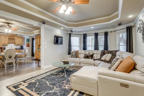 Close to Wedding and Event Venues! Apt in Grayson