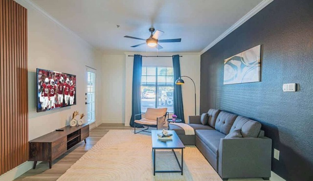 Close To Westgate Stadium | Pool Parking Gym W/D