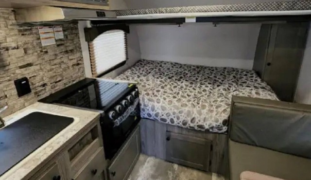 Close to Yosemite Stay in our Delightful RV with AC in charming Sonora