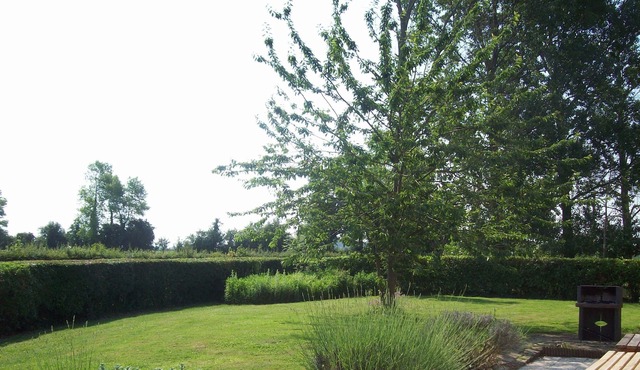 CLOSE WIMEREUX COTTAGE OF 10 PEOPLE IN THE HEART OF A PEDAGOGICAL FARM
