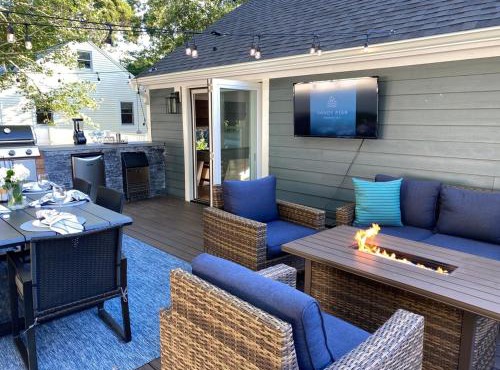 Close2Beach, SpeakEasyBar,HotTub, PetsOK, Firepit