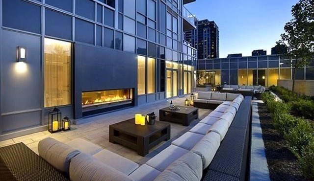 Closed to subway 1+1 Luxury Condo With Parking and Wifi