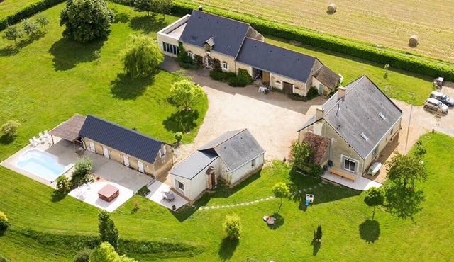 Closerie La Poire à Loup, Gite Pour 15 Personnes au Coeur de L'anjou