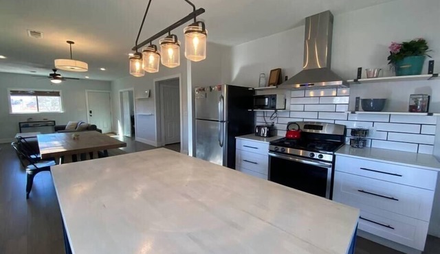 Closest AirBnB to Gage Gardens and Downtown Marathon