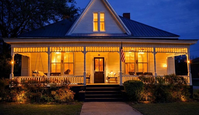 Closest Stay to Corry House Historic Home w Porch Perfect for Weddings/Masters