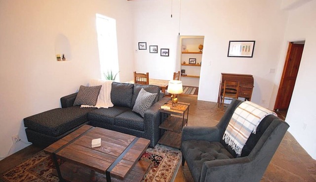 Closson Casita- Patio & Fire Pit |Near Plaza | 1BR