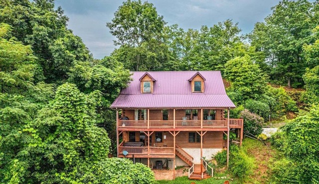 Cloud 10 Mountaintop Guesthouse