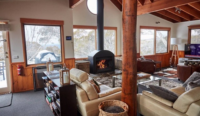 Cloud 9 Alpine Lodge