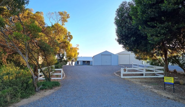 Cloud 9, Black Point