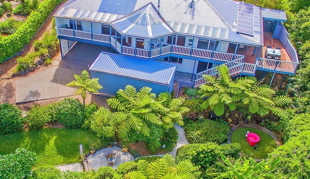 CLOUD 9 - Cliff Top Eagle Heights. Family Friendly