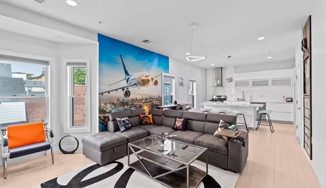 Cloud 9 Lounge - Aviation-Themed Designer Flat