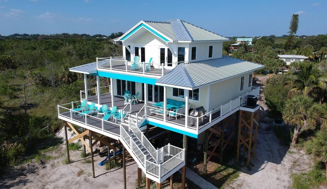Cloud 9 on LGI Beach! No Roads. No Cars. Just Island Life w/Beach to Bay Views.