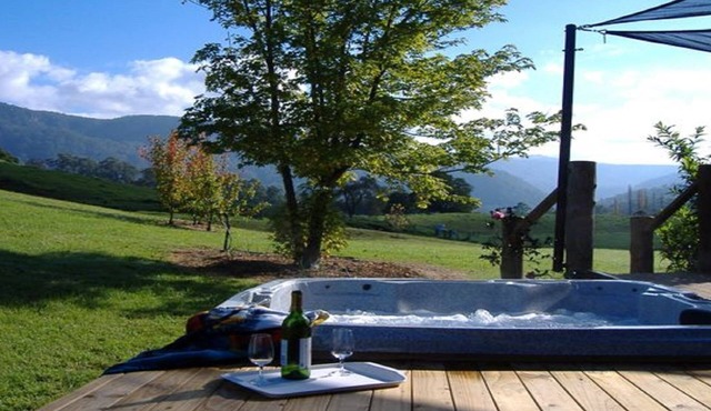 Cloud Nine Chalet - Luxury retreat in Upper River!