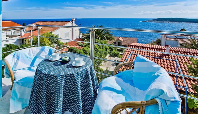 Cloud- Studio apartment with Balcony and Sea View