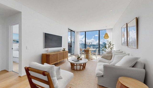 Cloud Top, Waterloo Isyd