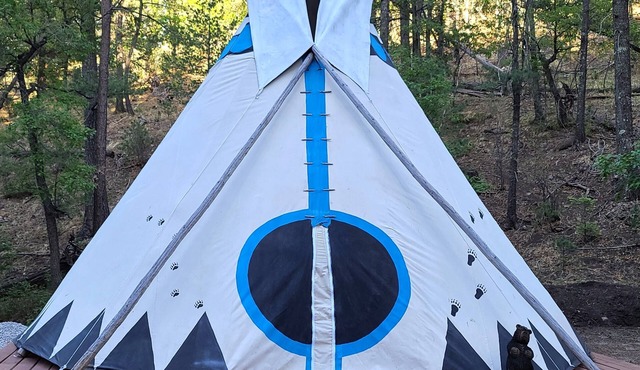 Cloudcroft Area Glamping Tipi Mountains Forest Trees Hiking