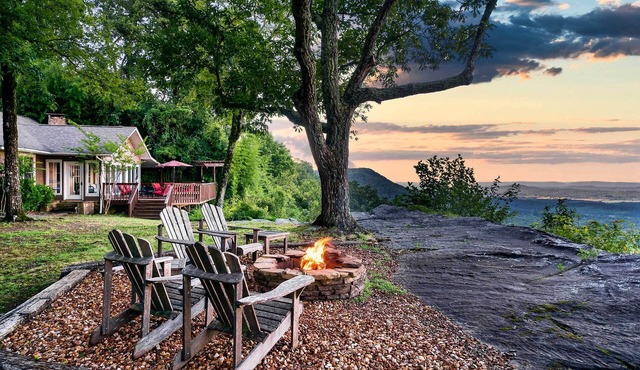 Cloudland Retreat w/Mountain & Valley Views!