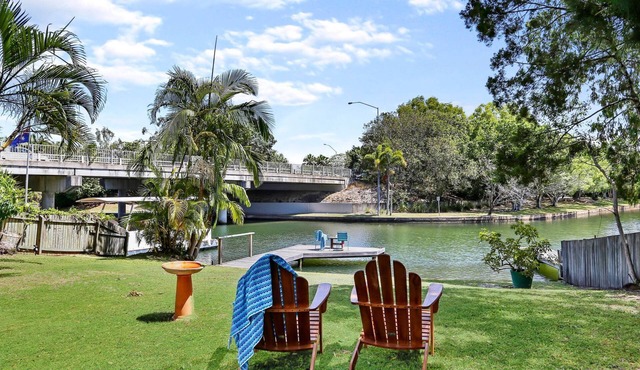 Clouds End - Walking Distance to Noosa River, Shops & Restaurants