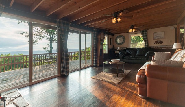 Clouds Mountain Cabin