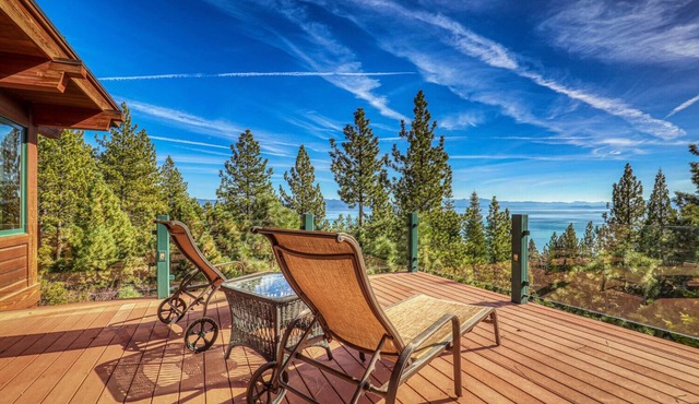 Clouds Rest Dollar Point Luxury 6 BR - Lake Views - Hot Tub & Game Room