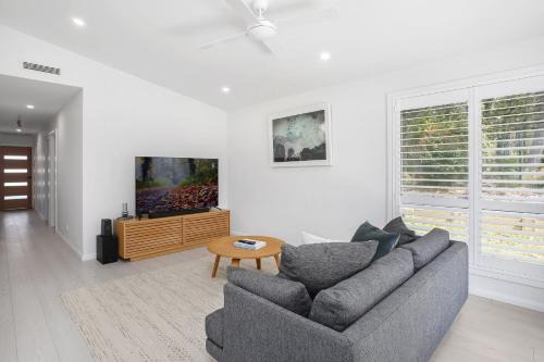 Clovelly - Pet friendly & fully fenced yard!