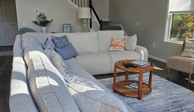 Clover House at Alpine Lake with pool access.