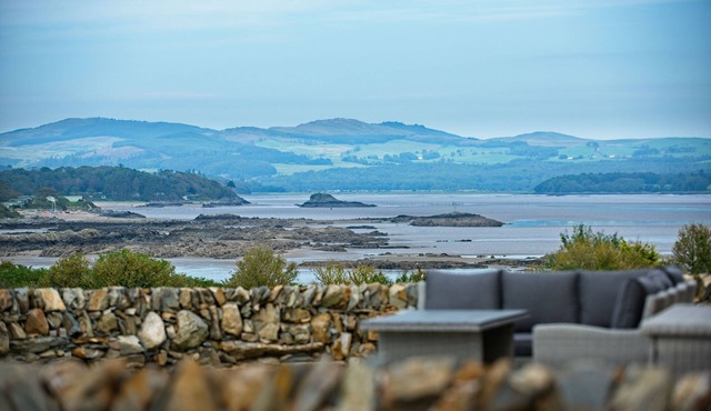 Clover Lodge - a lodge that sleeps 6 guests in 3 bedrooms