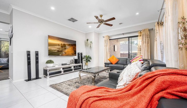 Cloverlea Spacious 4BR Yarra Valley Getaway