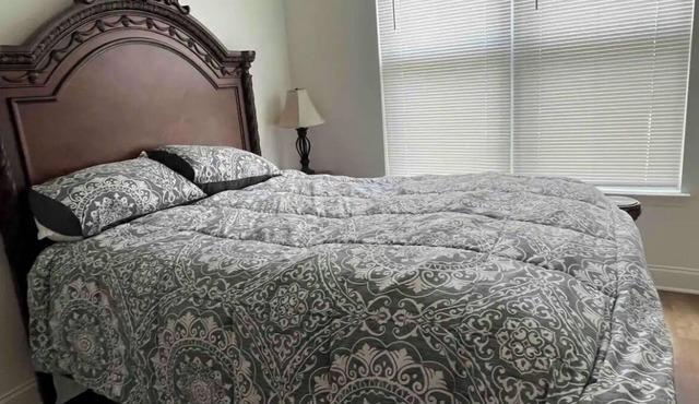 CLT University studios apt