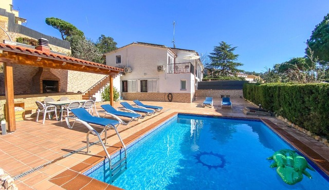 Club Villamar - An attractive, modern family villa in a quiet area near the Mediterranean.