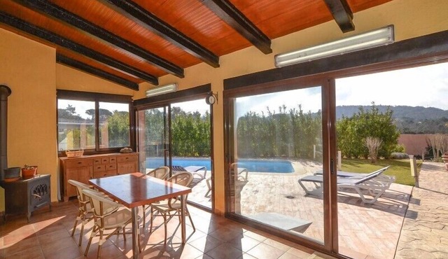 Club Villamar - Beautiful spacious holiday house with private pool,nice garden and adapted for di.