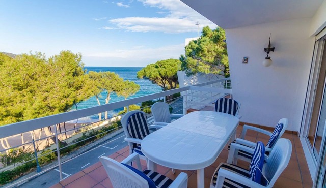 Club Villamar - Beautiful holiday home at 50m from the beach of Cala Salions