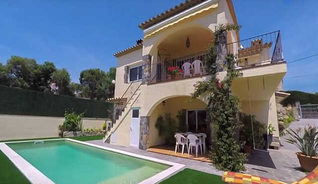 Club Villamar - Cozy villa with saltwater pool and panoramic views