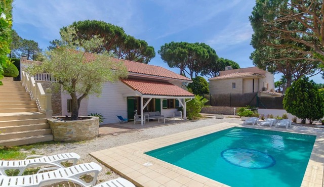 Club Villamar - Family-friendly holiday villa for six people with private swimming pool