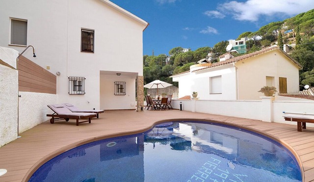 Club Villamar - Holiday villa near Lloret de Mar at the Spanish Costa Brava, with a cosy feeling.