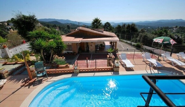 Club Villamar - Nice house with private pool and small tennis court.